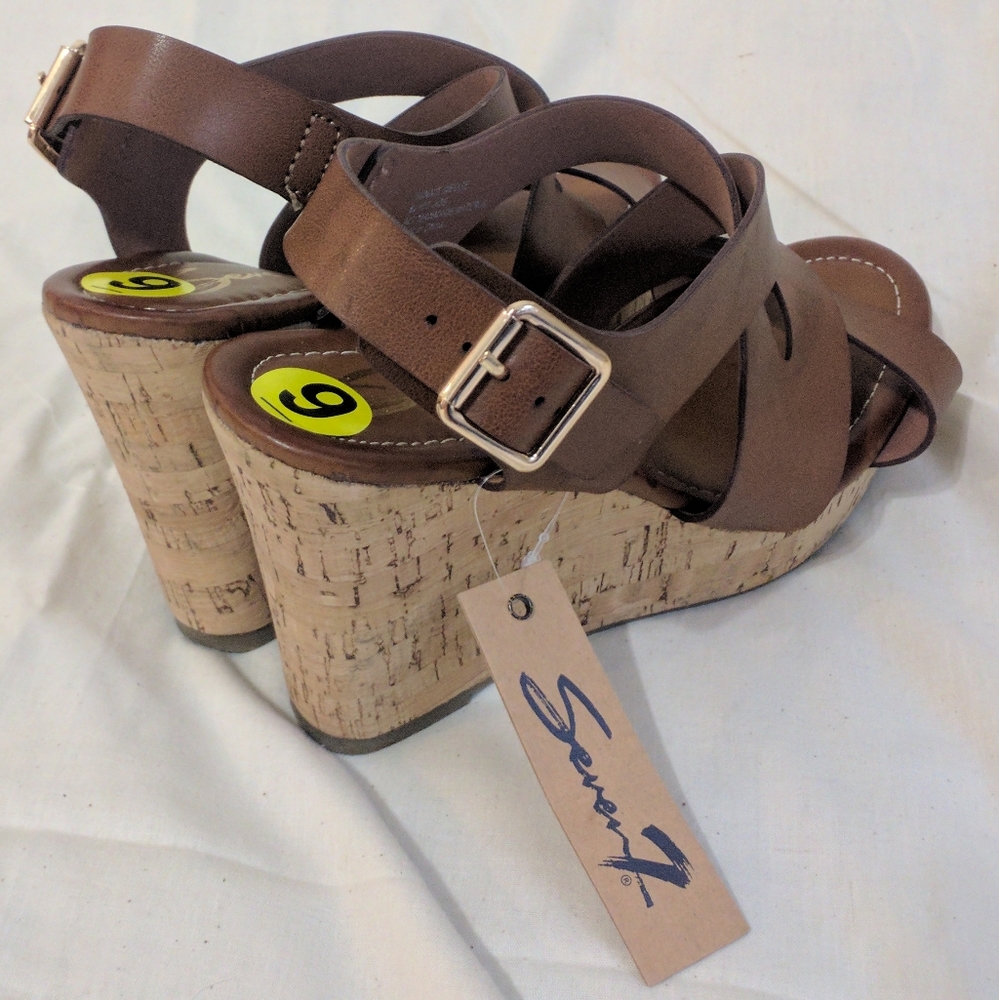 Sandals - Picture 2 of 2